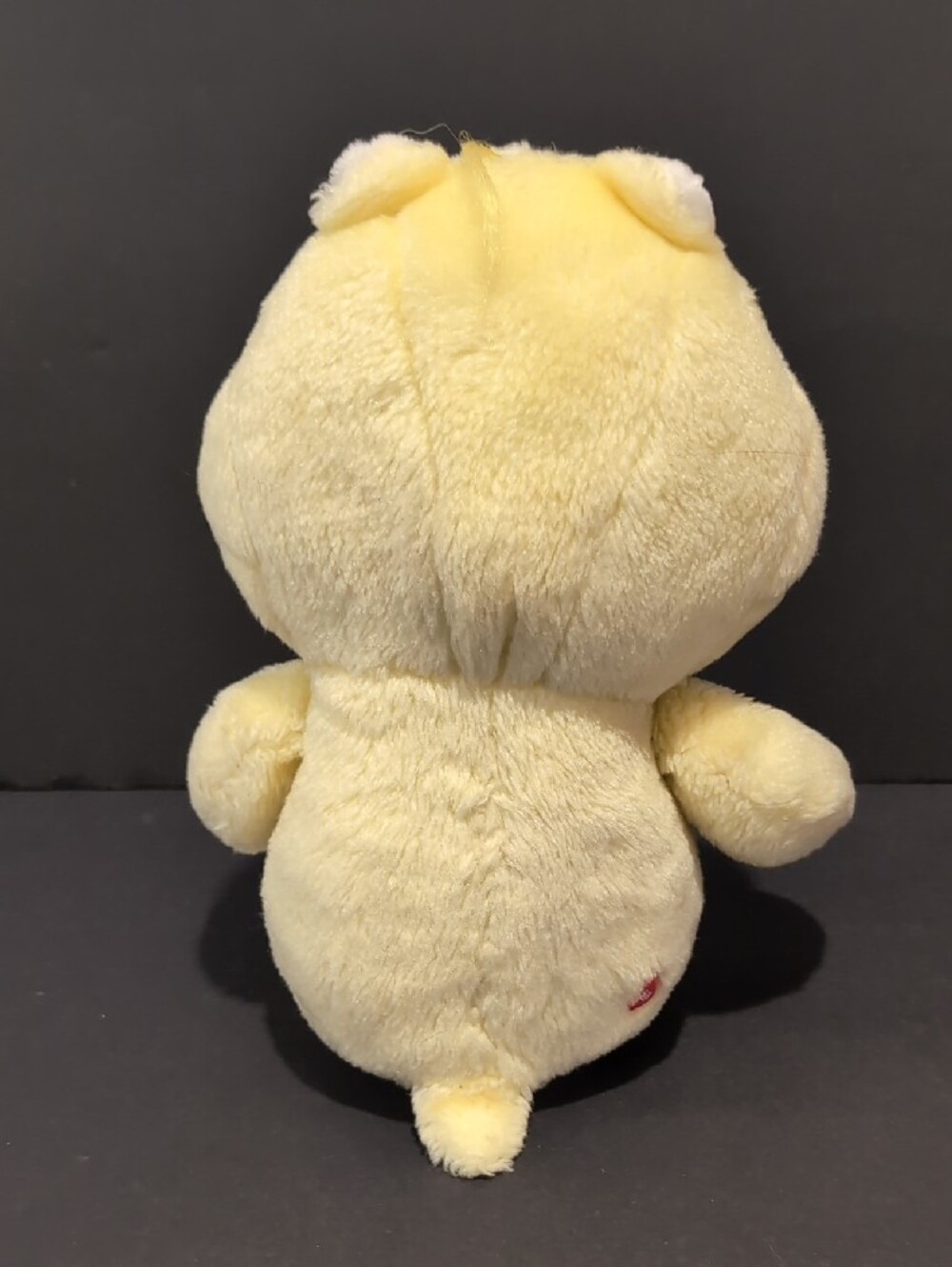 Vintage Kenner Care Bears Yellow Birthday Bear Plush Cupcake Belly 1983 - Picture 5 of 10